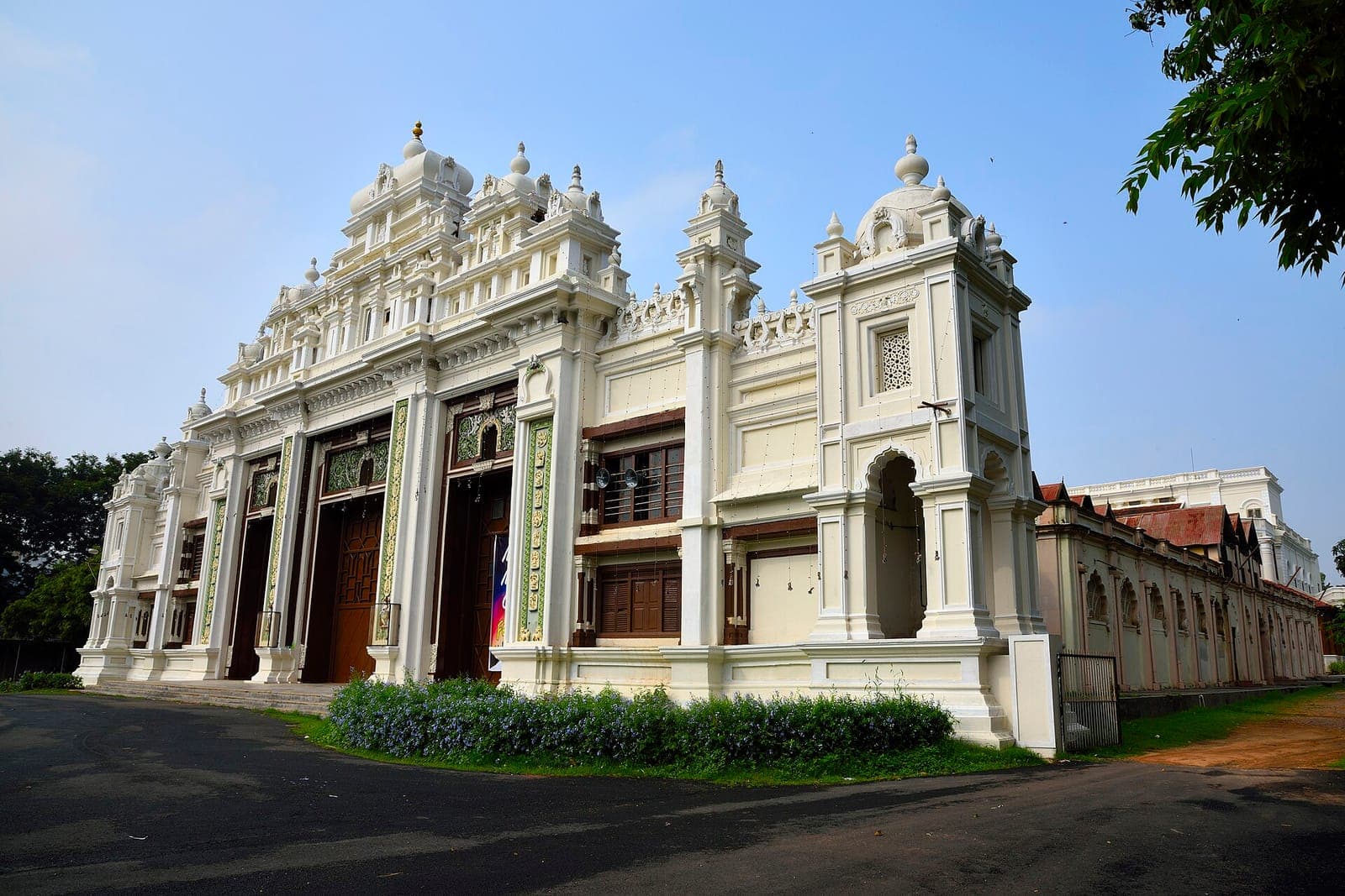 The ornate façade of Jaganmohan Palace in Mysuru